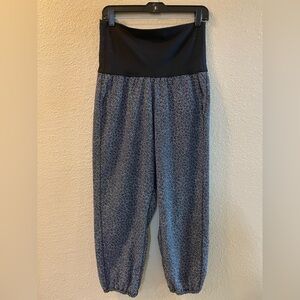 Lululemon Om Pant Freckle Flower Black White Women’s 8